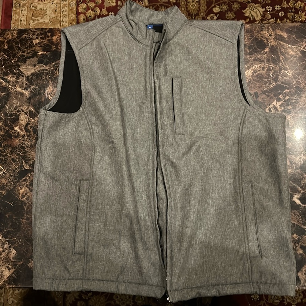 Men’s outdoor vest size XL